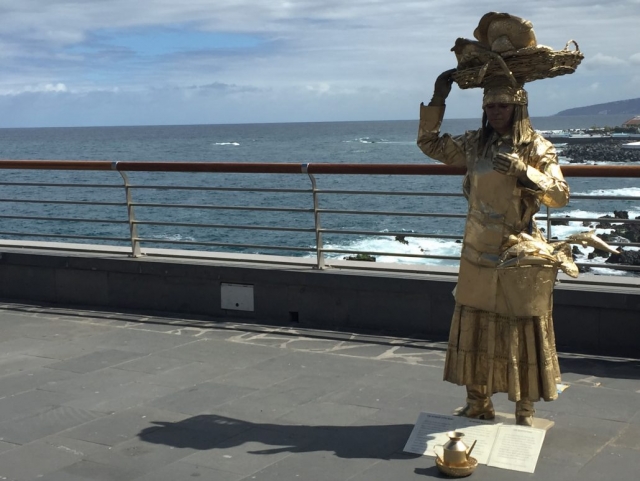  Statua nel Porto di Tenerife 