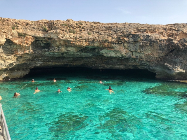  wunderschönes kristallklares Wasser 