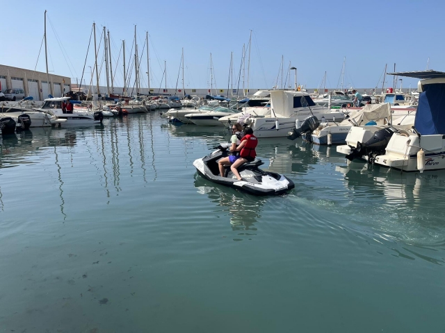  Estepona su una moto d'acqua 
