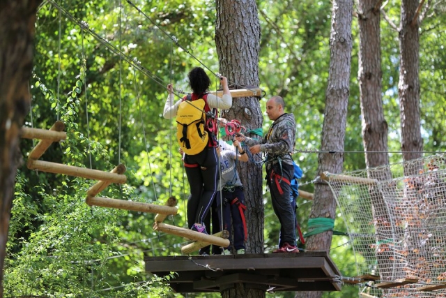  Excursão no parque de aventuras 