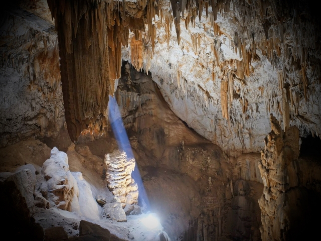  Caving