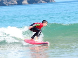 Bono 5 clases de surf en Playa de Ris, Noja 1h 30m
