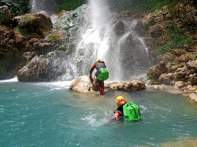Canyoning nel Gorgo de la Escalera per 4 ore