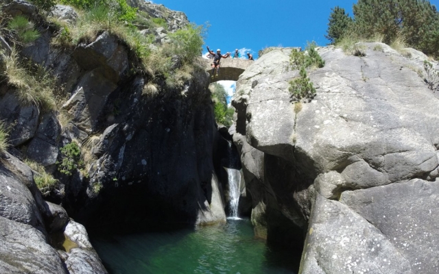 Enjoy the Gorgas Núria ravine 