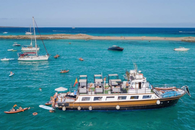 Formentera vorbei Boot 