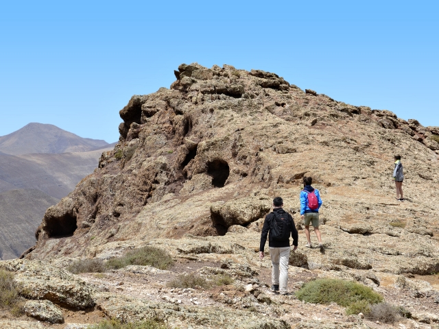  Hiking trail 