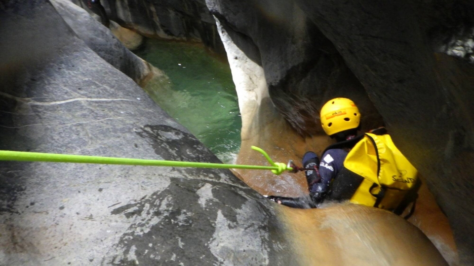  Canyoning in den Pyrenäen 