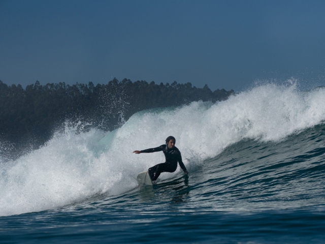  surfing in Carballo