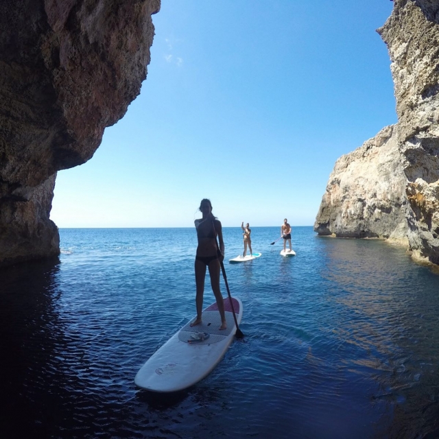 Descubra Menorca no paddle surf 