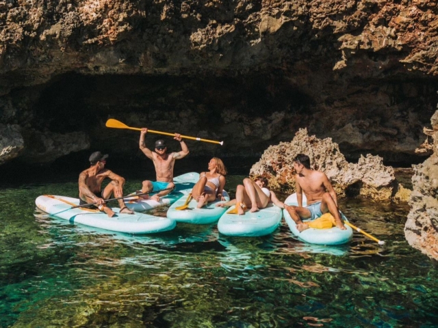 Emprende un viaje con el equipo de SUP en el Mediterráneo
