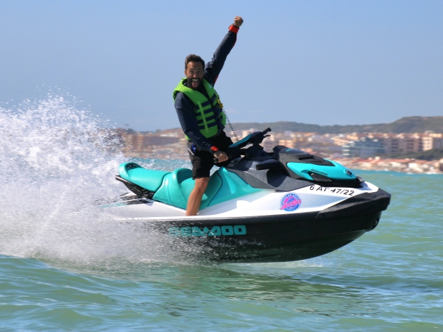  Divertimento navigando sul mare
