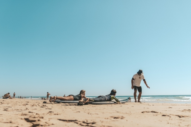 Nociones basicas de surf en la arena