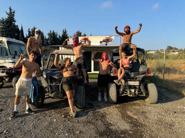 Ruta en buggy con amigos