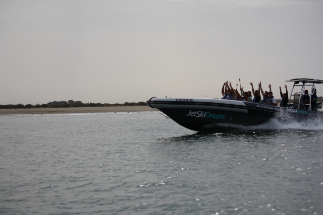Paseo en barco en Isla Canela