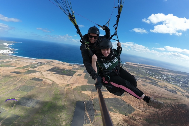 兰萨罗特岛特技滑翔伞 