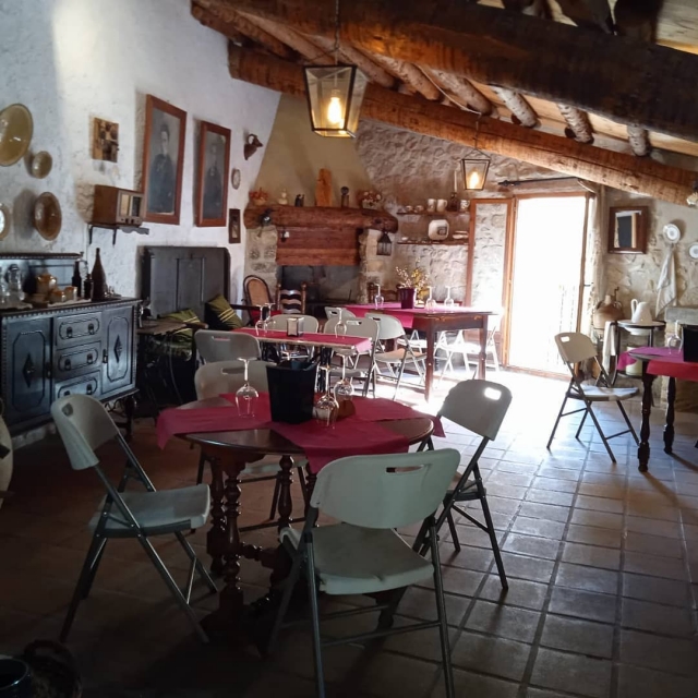 Salle à manger principale 