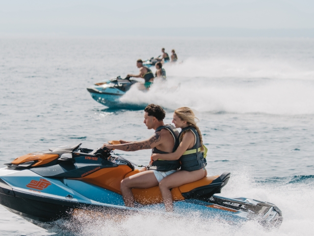 Excursión en grupo en jetski