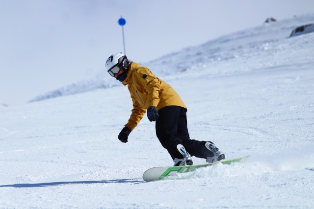 Descendiendo haciendo snow