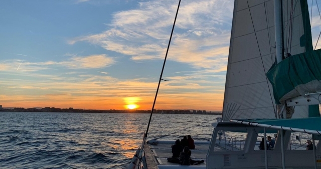 Puesta de sol en el horizonte