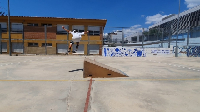  Saut en skate impressionnant 