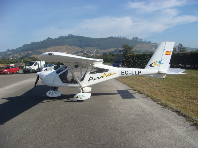 Kleinflugzeugflug entlang der Küste, Cabo Peñas (1h)