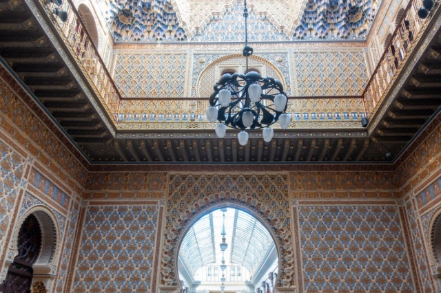 El artesonado del Real Casino es impresionante