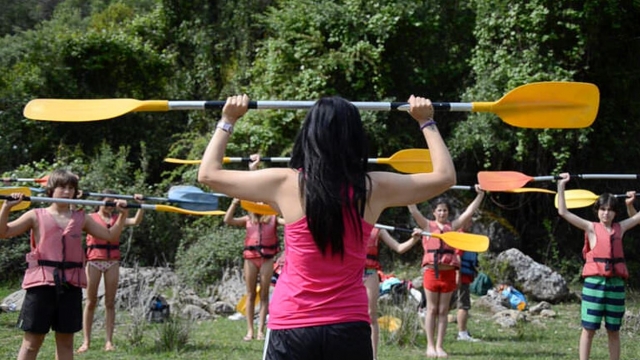 También para aprender a manejar la pala del kayak