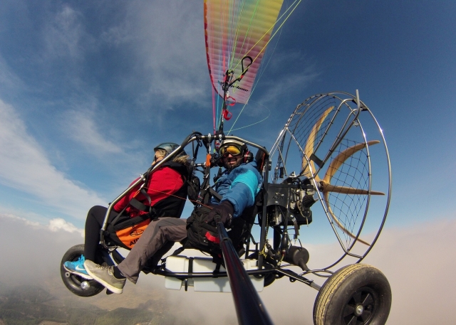  Exploring the sky with the paramotor