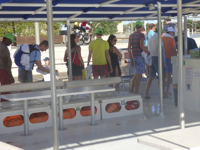  La file d'attente pour embarquer 