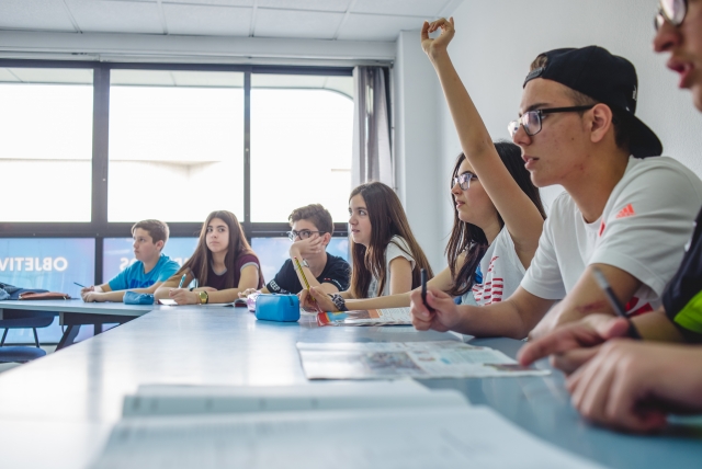 Alumnos en clase de francés 