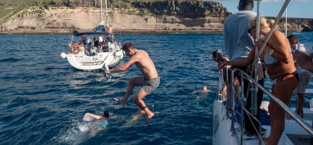  Jump into the water without fear from our boat