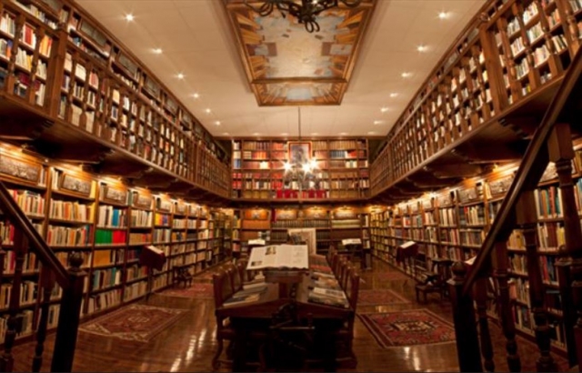 La sensacional Biblioteca del recinto