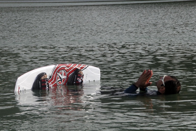  Prega il cielo affinché la lezione di wakeboard non finisca mai
