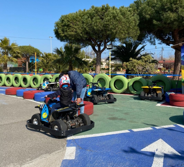 Esle es el punto de salida desde el que parten los cuatrimotos infantiles