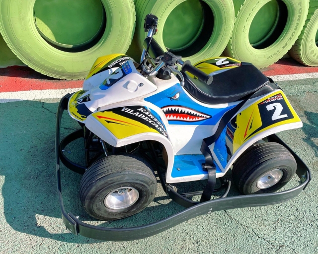 Uno de nuestros modelos de cuatrimotos infantiles listo para usarse