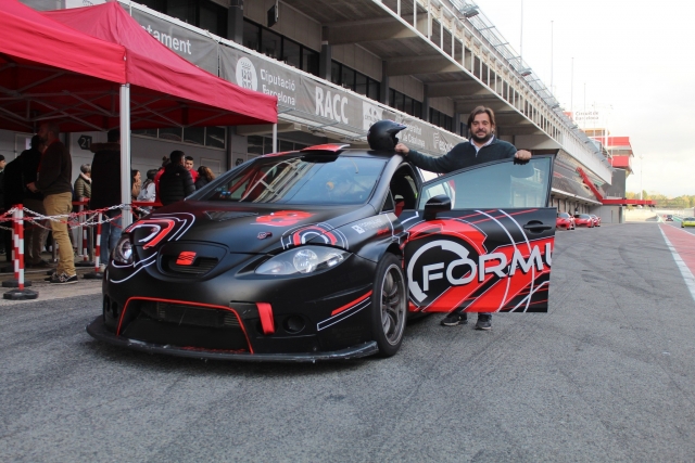  Goditi un'esperienza di copilota con una Seat Supercopa in Navarra 