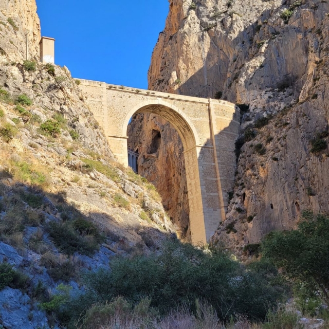 Puente en el Barranco de Mascarat
