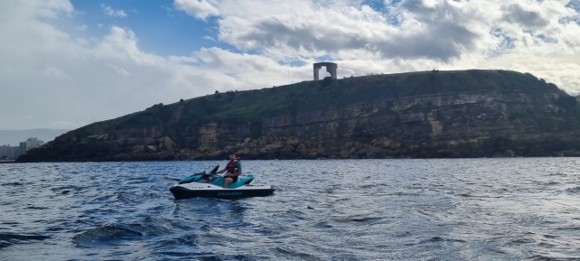 Godetevi un percorso in moto d'acqua 