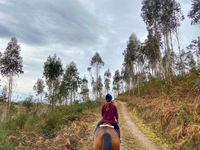 Recorriendo un paraje de una belleza indescriptible