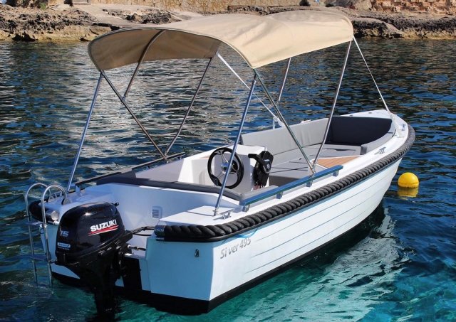 Alquila un barco sin licencia
