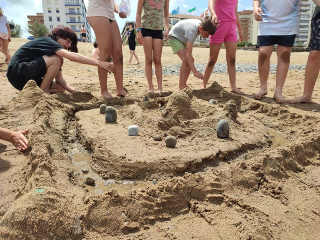  And we also carry out all kinds of activities on the beach 
