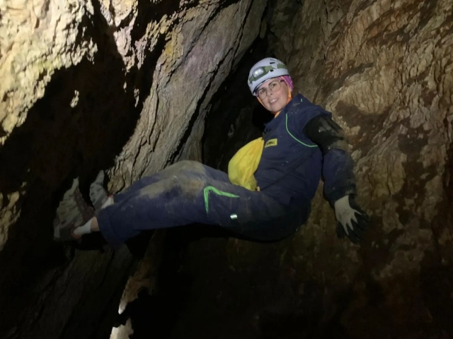 Durante una experiencia de espeleología