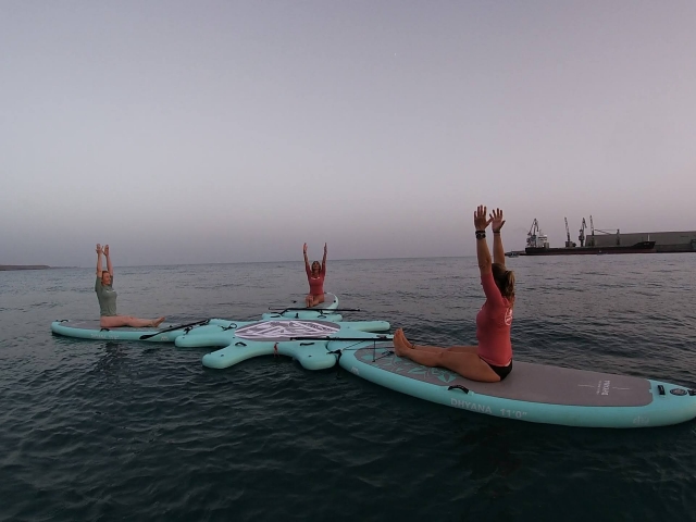  Doing yoga in Playa Las Marañuelas 