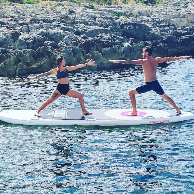  O tamanho da prancha também permite exercícios saudáveis como alongamento ou yoga 