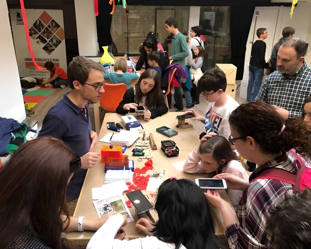  Acampamentos tecnológicos em Barcelona 