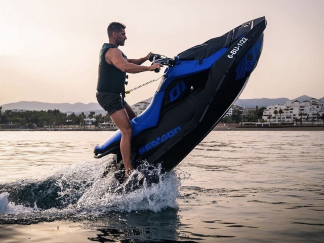  Pirouetten mit dem Jetski drehen 