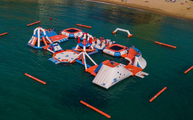 Parque hinchable en Cambrils