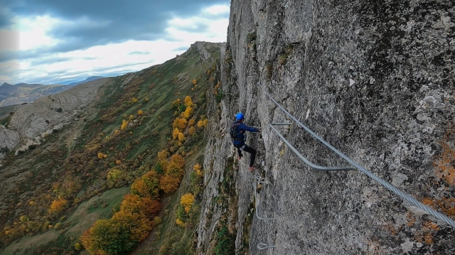  Agrafes de la via ferrata de Valdetorno 