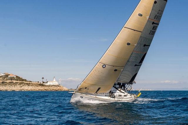 Velero por el Mediterráneo