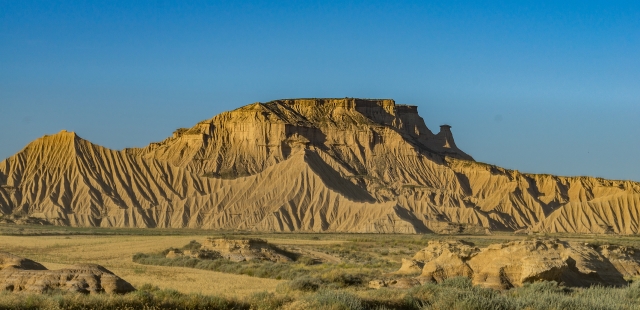  Der Panoramablick auf die Wüste von Bardenas
